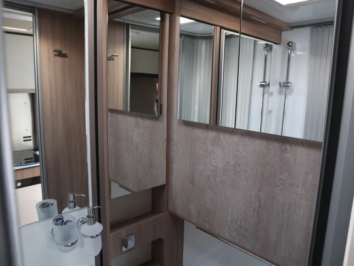 Fahrzeugbild Laika Ecovip L 2009 MODELL 2025 / TOP PREIS ! #35