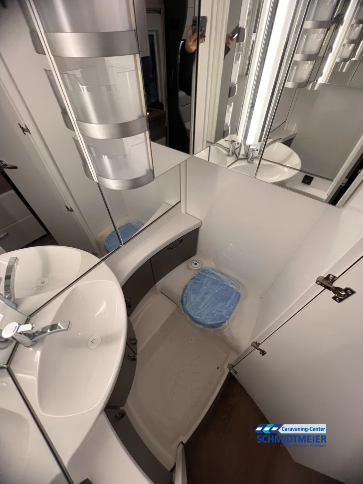 Fahrzeugbild Hobby Excellent Edition 495 UL #4