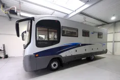 Bild 3 Carthago Mega Liner 67 BRQ/M.A.N/Queensbett/2xKlima/Solar