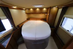 Bild 18 Carthago Mega Liner 67 BRQ/M.A.N/Queensbett/2xKlima/Solar
