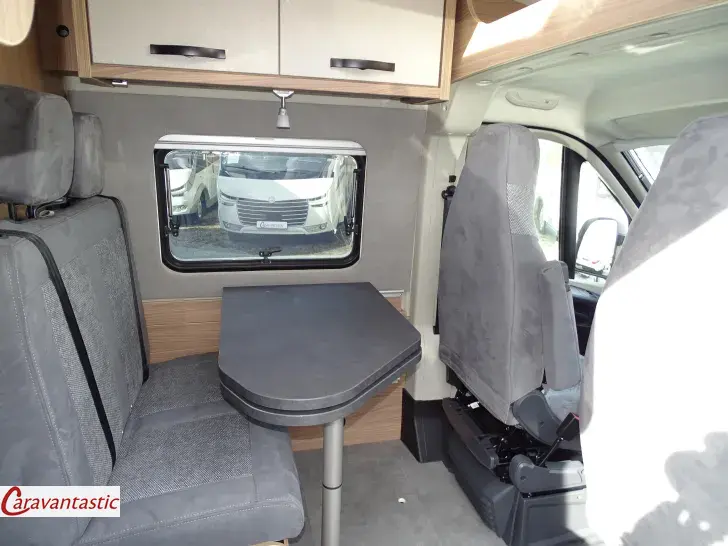 Fahrzeugbild Pössl D-LINE 2WIN R PLUS #4