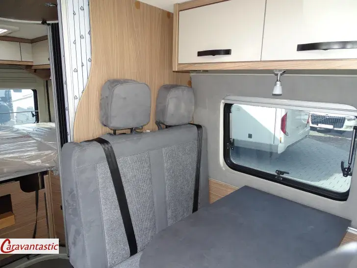 Fahrzeugbild Pössl D-LINE 2WIN R PLUS #8