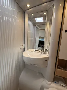 Fahrzeugbild Sunlight V 60 Adventure Edition IC-Line Automatik+Heckstützen* #17