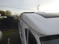 Bild 5 Dethleffs Trend T 7057 DBM Unfallschaden