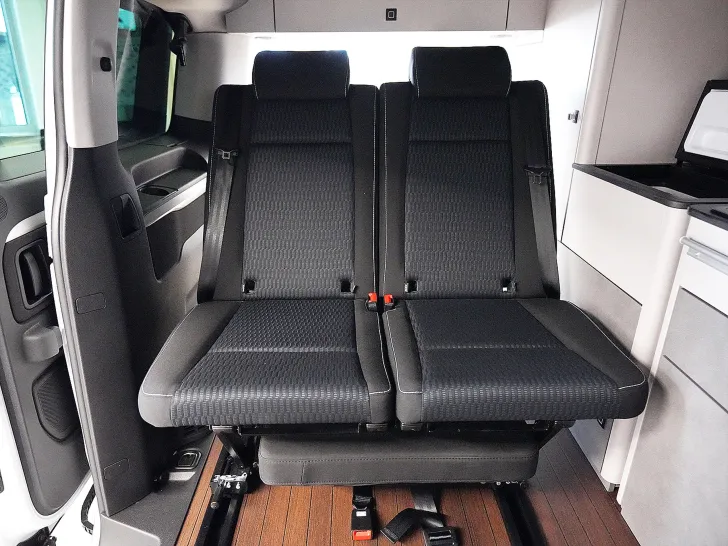 Fahrzeugbild Pössl M 145 #16