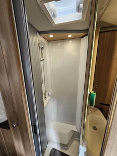 Bild 20 Knaus Sky TI 650 MEG Platinum Selection Alles dran, alles drin!