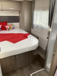 Fahrzeugbild Carado T 449 EDITION25 Queensbett #18