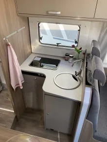 Fahrzeugbild Carado T 449 EDITION25 Queensbett #13