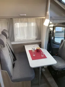 Fahrzeugbild Carado T 449 EDITION25 Queensbett #9