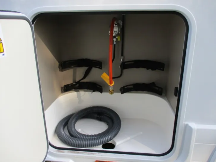 Fahrzeugbild Eura Mobil Profila RS PRS 695 EB Vorführwagen #8