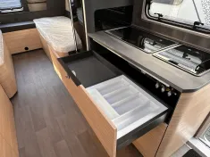 Bild 13 Hobby Maxia 585 UL 2.000 kg Auflastung, LM-Felgen