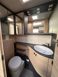 Bild 18 Hobby Maxia 585 UL 2.000 kg Auflastung, LM-Felgen