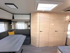 Bild 8 Hobby Maxia 585 UL 2.000 kg Auflastung, LM-Felgen