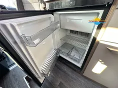 Bild 21 Knaus Van TI VANSATION 550 MF*AUTOMATIK*Sat.TV*Kamera Modell 2025 Viele Extras !!!