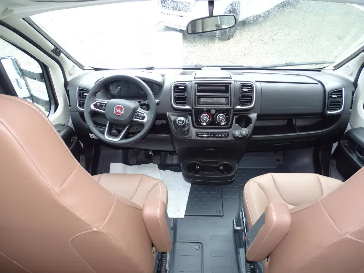 Fahrzeugbild Bürstner LYSEO TD HL 728 G FREISTAAT #5