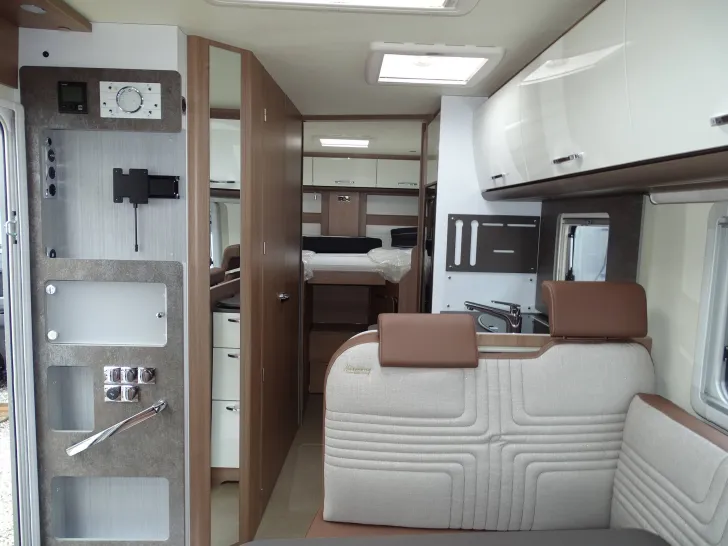 Fahrzeugbild Bürstner LYSEO TD HL 728 G FREISTAAT #6