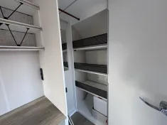 Sicht vorne-hinten