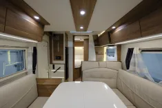 Bild 13 Pilote P 726 Sensation/Festbett+Hubbett/Solar/Klima/TOP