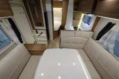 Bild 14 Pilote P 726 Sensation/Festbett+Hubbett/Solar/Klima/TOP