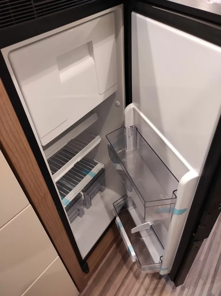 Fahrzeugbild Malibu Van Diversity 640 LE K charming GT skyview #11