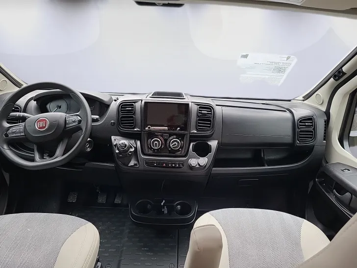 Fahrzeugbild Etrusco T 6900 DB #5
