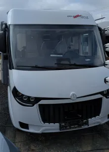 Schräg Vorne Malibu I 490 RB-LE comfort 4.2t