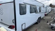 Schräg Hinten Knaus Südwind 650 PXB