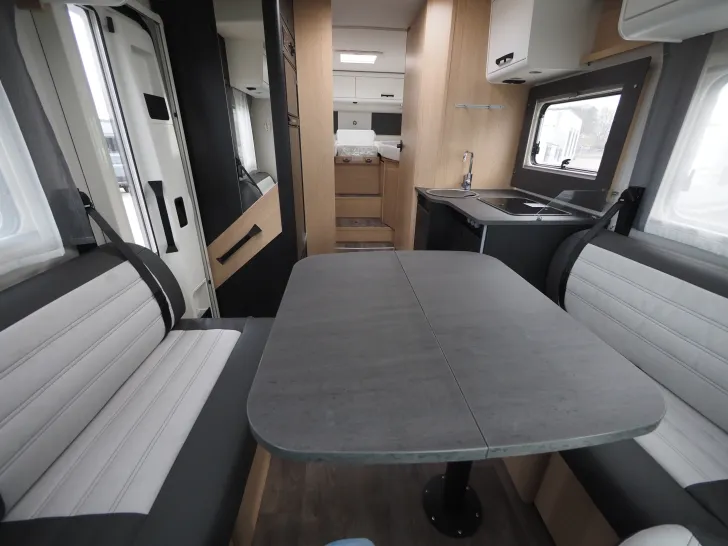 Fahrzeugbild Sunlight T 68 C Adventure Edition, Markise, Radtr. uvm. #6