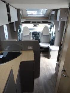 Bild 11 LMC TOURER FORD H 664 G