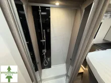 Fahrzeugbild Roller Team ZEFIRO 267 TL (Ford) #25