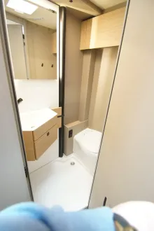 Fahrzeugbild Bürstner Campeo TD 676 G SAT-Antenne, 240 Ah Lithium #12