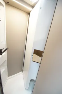 Fahrzeugbild Bürstner Campeo TD 676 G SAT-Antenne, 240 Ah Lithium #13