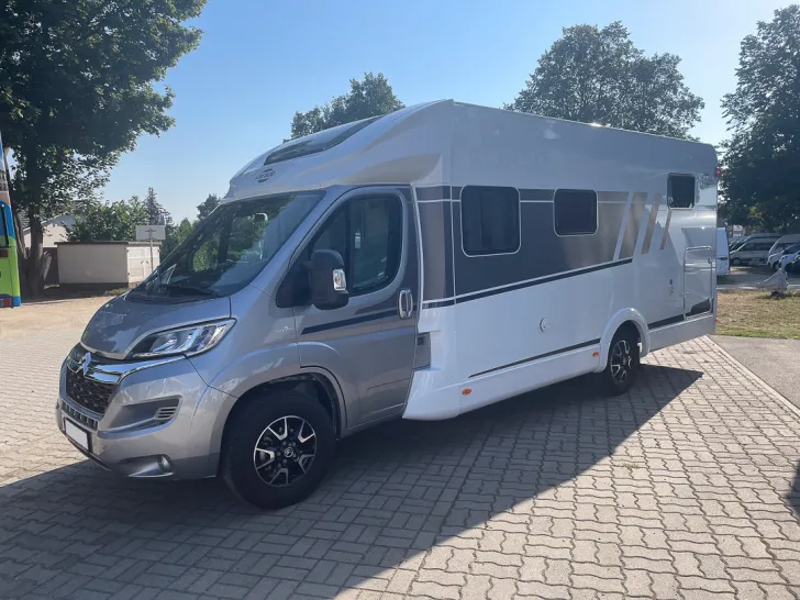 Fahrzeugbild Carado T447 pro+ *Hubbett*Rückfahrkamera* #5