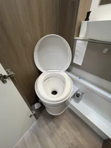 Fahrzeugbild Carado T447 pro+ *Hubbett*Rückfahrkamera* #27