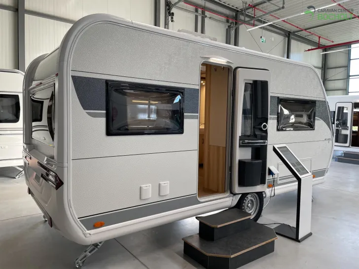 Fahrzeugbild Hobby De Luxe 460 UFe InterCaravaning Modell 2025 / Mover / Fahrradträger #6