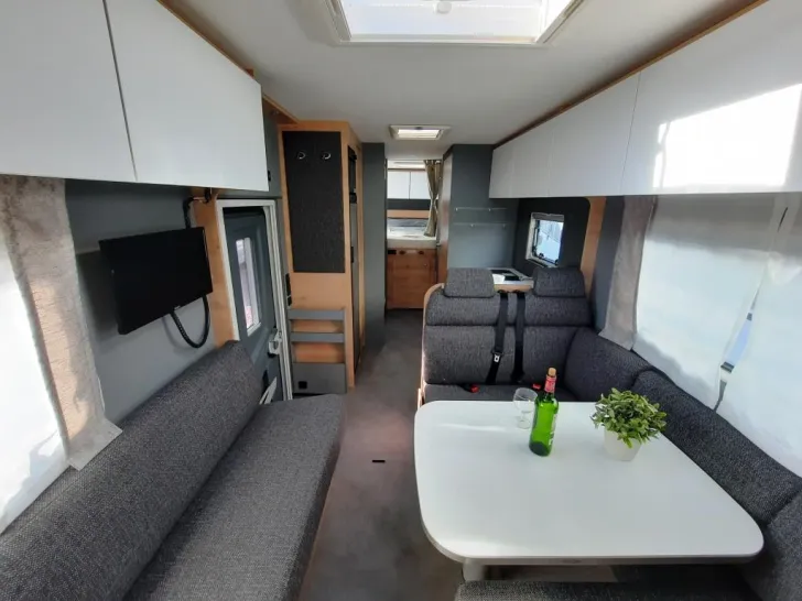 Fahrzeugbild Dethleffs XL Family A 7872-2 Sparen Sie 7.474,- € #5