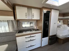 Bild 8 Hobby De Luxe 515 UHL