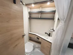 Bild 12 Dethleffs CAMPER 460 EL