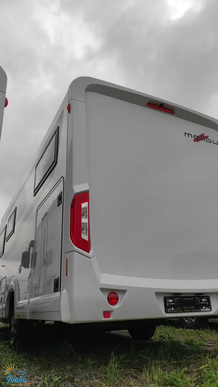 Schräg Hinten Malibu T 460 LE Touring 180PS | Automatik 2111