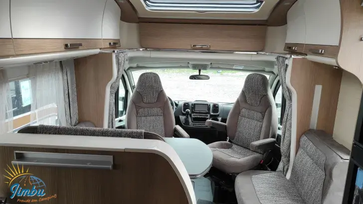 Sicht vorne-hinten Malibu T 460 LE Touring 180PS | Automatik 2111