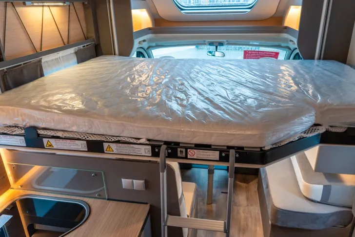 Fahrzeugbild LMC Tourer Lift H 630 *Mj25*fr.Längsbett*Hubbett* #13