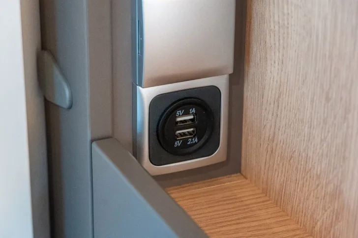 Fahrzeugbild LMC Tourer Lift H 630 *Mj25*fr.Längsbett*Hubbett* #19