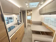 Bild 11 Dethleffs NOMAD 490 EST