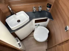 Fahrzeugbild Rapido Distinction i196M #12