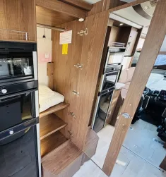Bild 24 Frankia A 740 PLUS F-LINE 4,5t #Rundsitzgruppe
