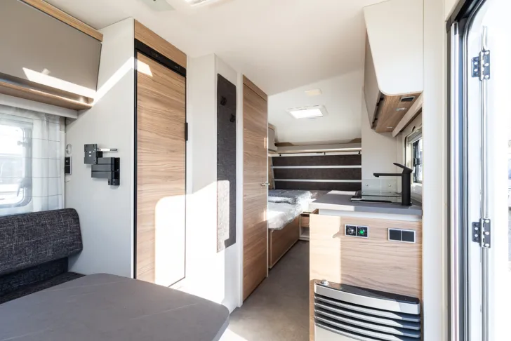 Fahrzeugbild Dethleffs Nomad 460 EL *Ab in den Urlaub* #7
