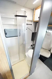 Fahrzeugbild Karmann Mobil Dexter 570 4x4 #13