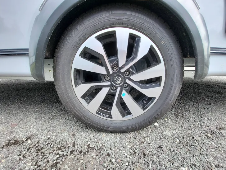Fahrzeugbild Knaus Südwind 580 QS 60 YEARS #8