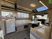 Fahrzeugbild Roller Team Kronos 234 TL Face-to-Face Hubbett Automatik #9