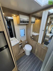 Fahrzeugbild Roller Team Kronos 234 TL Face-to-Face Hubbett Automatik #18